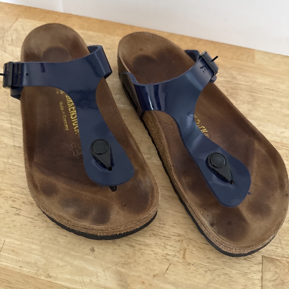 Birkenstock Gizeh Navy Patent Leather Thong Sandals EU 38 Women's Size 7/7.5
